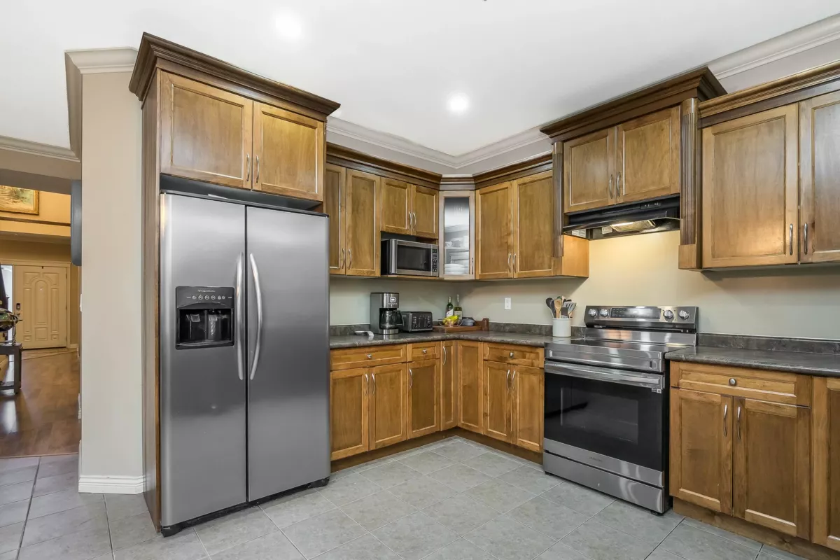 Primary Bedroom Photo of 33116 Dalke Avenue, Mission, BC