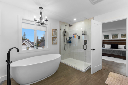 Mudroom Photo of 47 4295 Old Clayburn Road, Abbotsford, BC