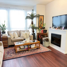 Kitchen Photo of 307 14 E Royal Avenue, New Westminster, BC