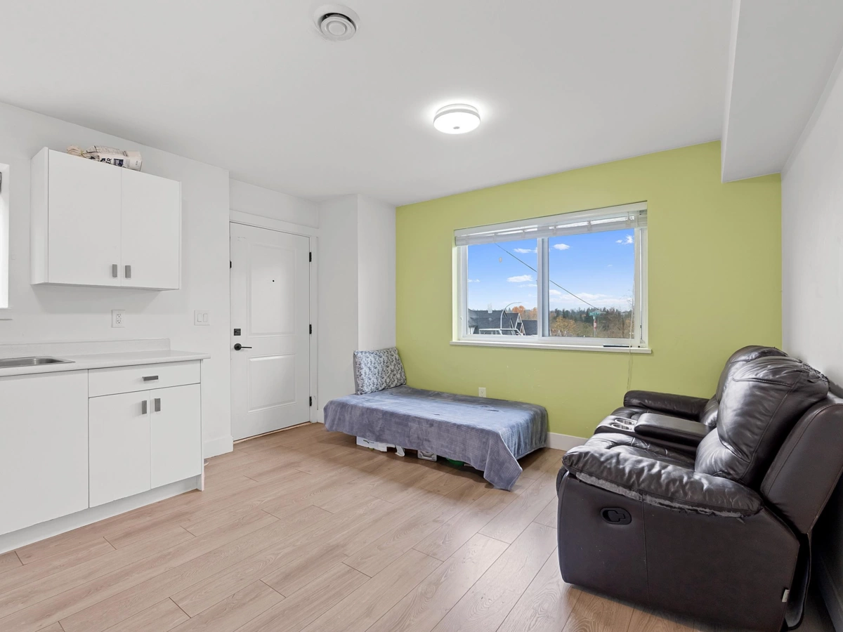 Hot Tub / Spa Photo of 14002 60a Avenue, Surrey, BC