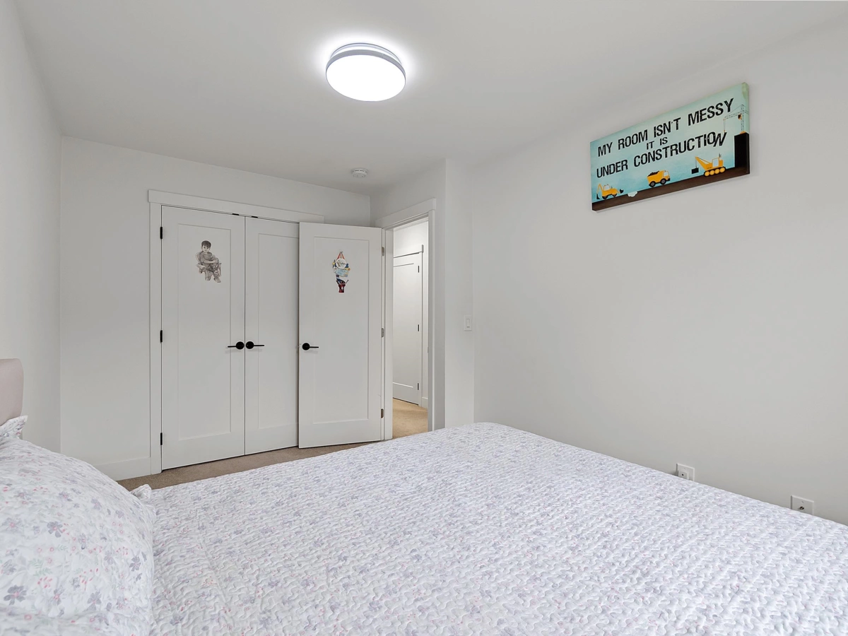 Laundry Room Photo of 14002 60a Avenue, Surrey, BC