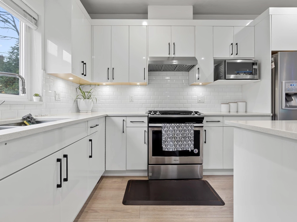 Primary Bedroom Photo of 14002 60a Avenue, Surrey, BC