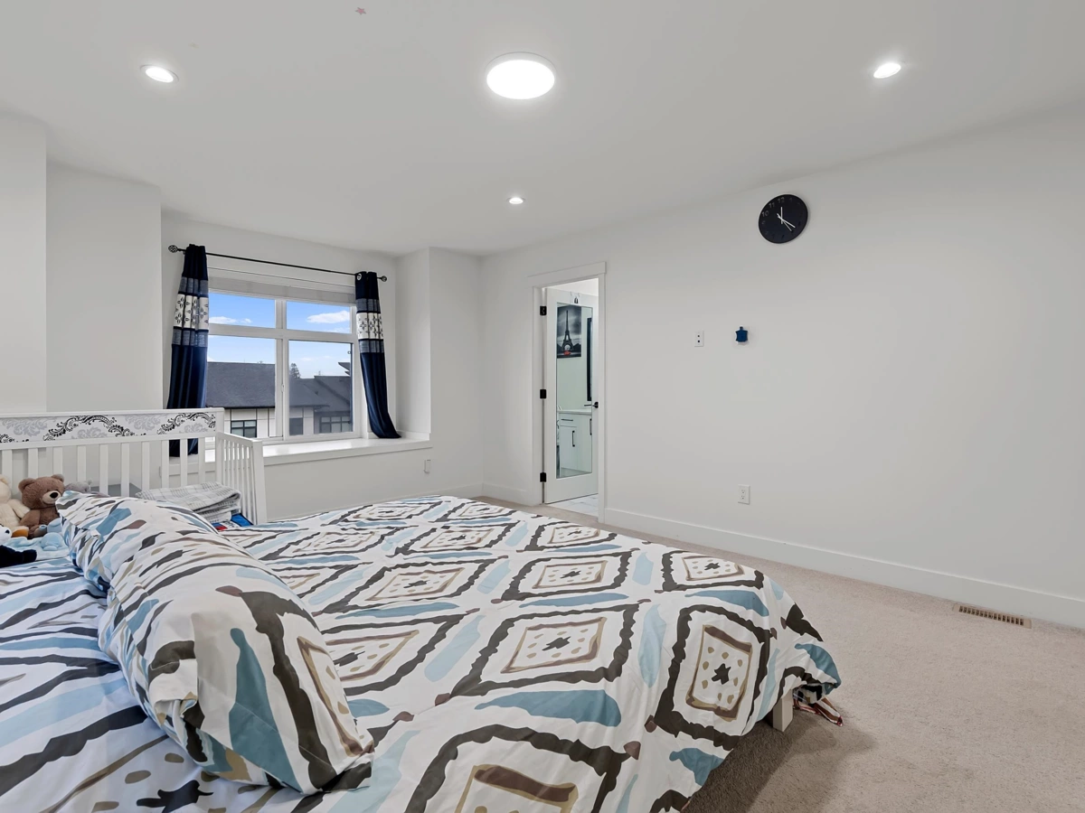 Staircase Photo of 14002 60a Avenue, Surrey, BC