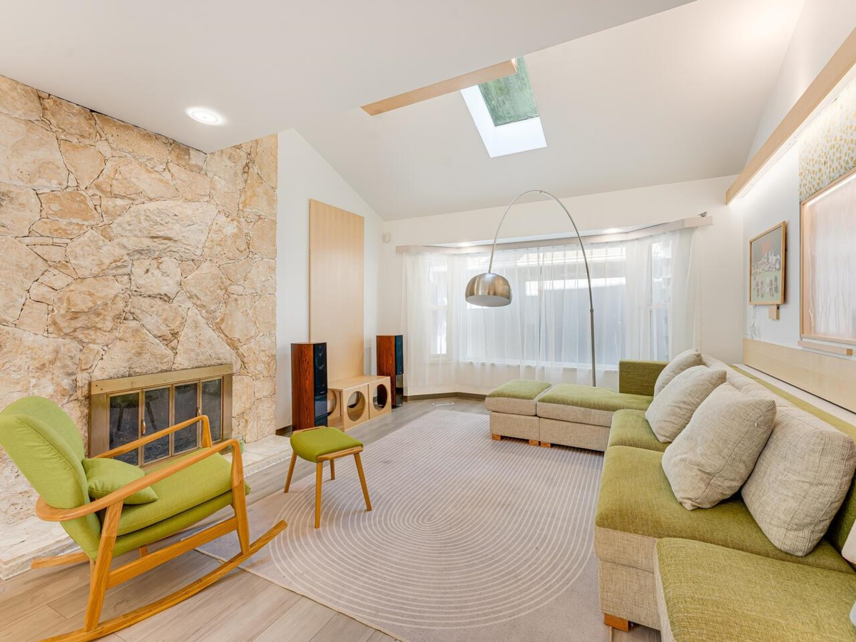 Breakfast Nook Photo of 11320 No. 1 Road, Richmond, BC