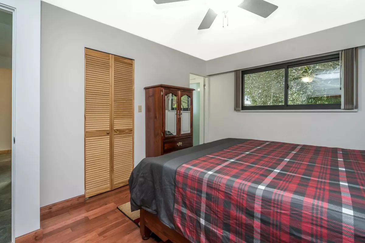 Basement Recreation Room Photo of 19891 43a Avenue, Langley, BC