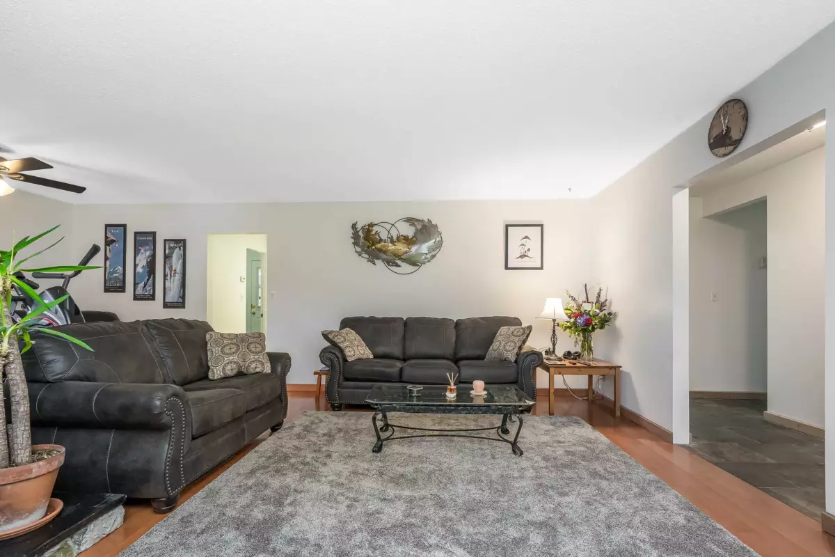 Breakfast Nook Photo of 19891 43a Avenue, Langley, BC