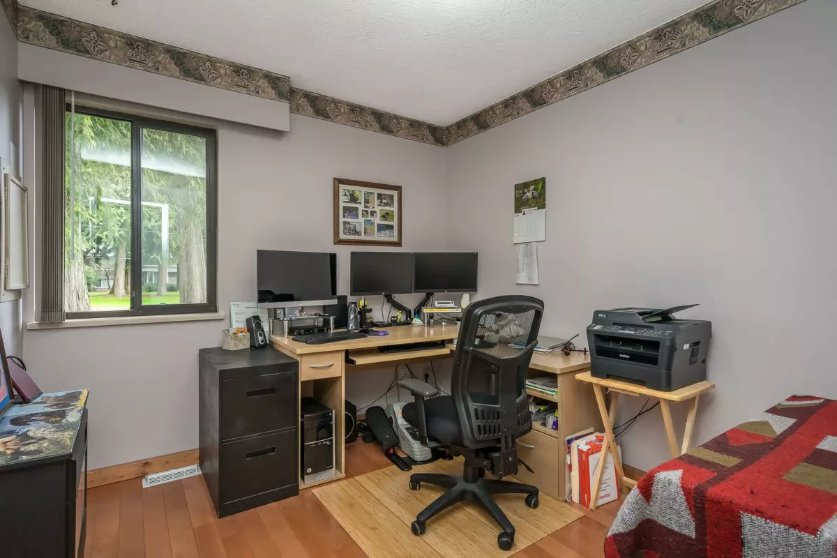 Staircase Photo of 19891 43a Avenue, Langley, BC