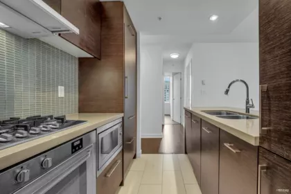 1002 833 Homer Street, Vancouver, BC, Vancouver — Apartment/Condo for sale