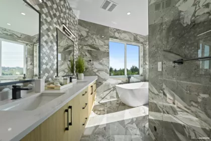 Basement Recreation Room Photo of 15448 76b Avenue, Surrey, BC