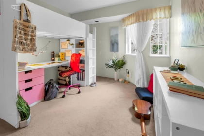 Basement Recreation Room Photo of 2151 148a Street, Surrey, BC