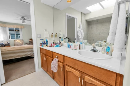 Office / Den Photo of 2151 148a Street, Surrey, BC