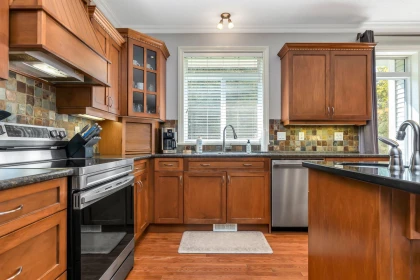 Breakfast Nook Photo of 5637 Thom Creek Drive, Chilliwack, BC