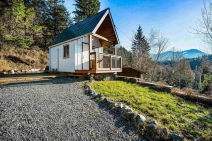 Hot Tub / Spa Photo of 48585 Wincott Road, Ryder Lake, BC