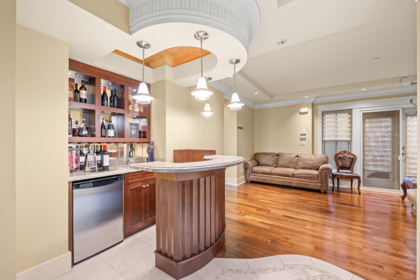 Entry Foyer Photo of 6616 Wiltshire Street, Vancouver, BC