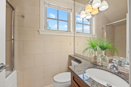 Mudroom Photo of 6616 Wiltshire Street, Vancouver, BC