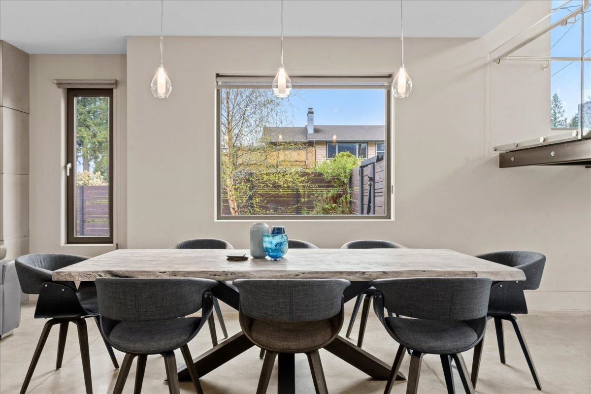 Walk-In Closet Photo of 52688 Stonewood Place, Rosedale, BC