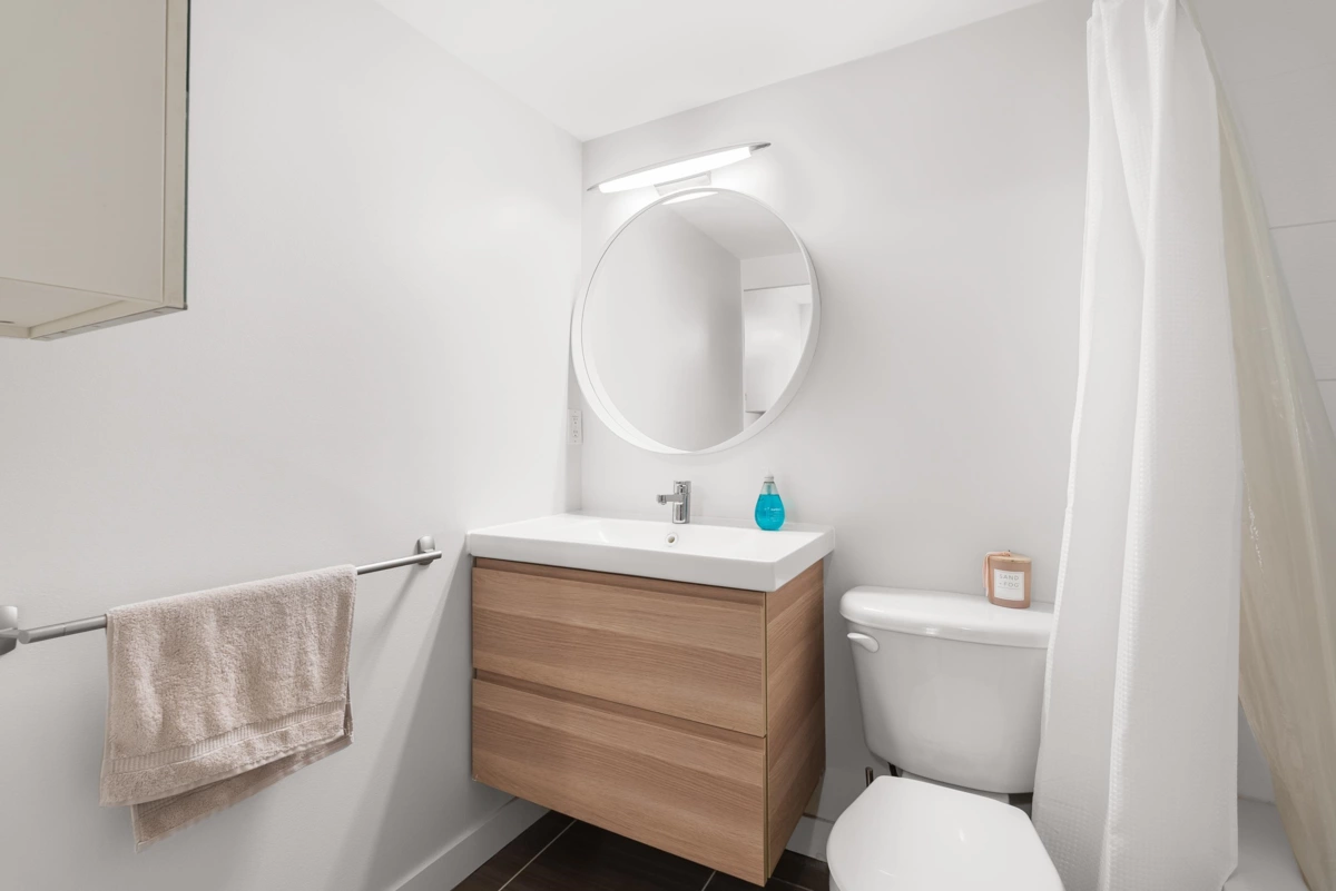 Mudroom Photo of 322 98 Laval Street, Coquitlam, BC