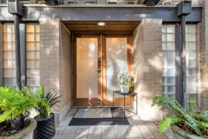 4 328 E 2nd Street, North Vancouver, BC, North Vancouver — Townhouse for sale