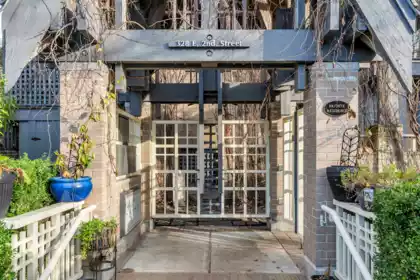 4 328 E 2nd Street, North Vancouver, BC, North Vancouver — Townhouse for sale