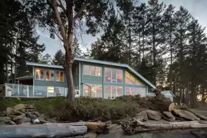 281 Bellhouse Road, Galiano Island, BC, Galiano Island — Single Family Residence for sale