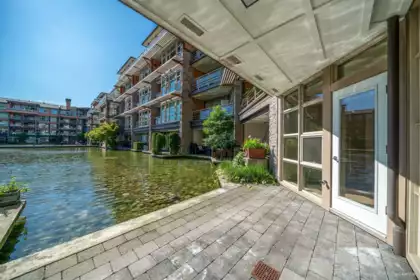 111 3606 Aldercrest Drive, North Vancouver, BC, North Vancouver — Apartment/Condo for sale