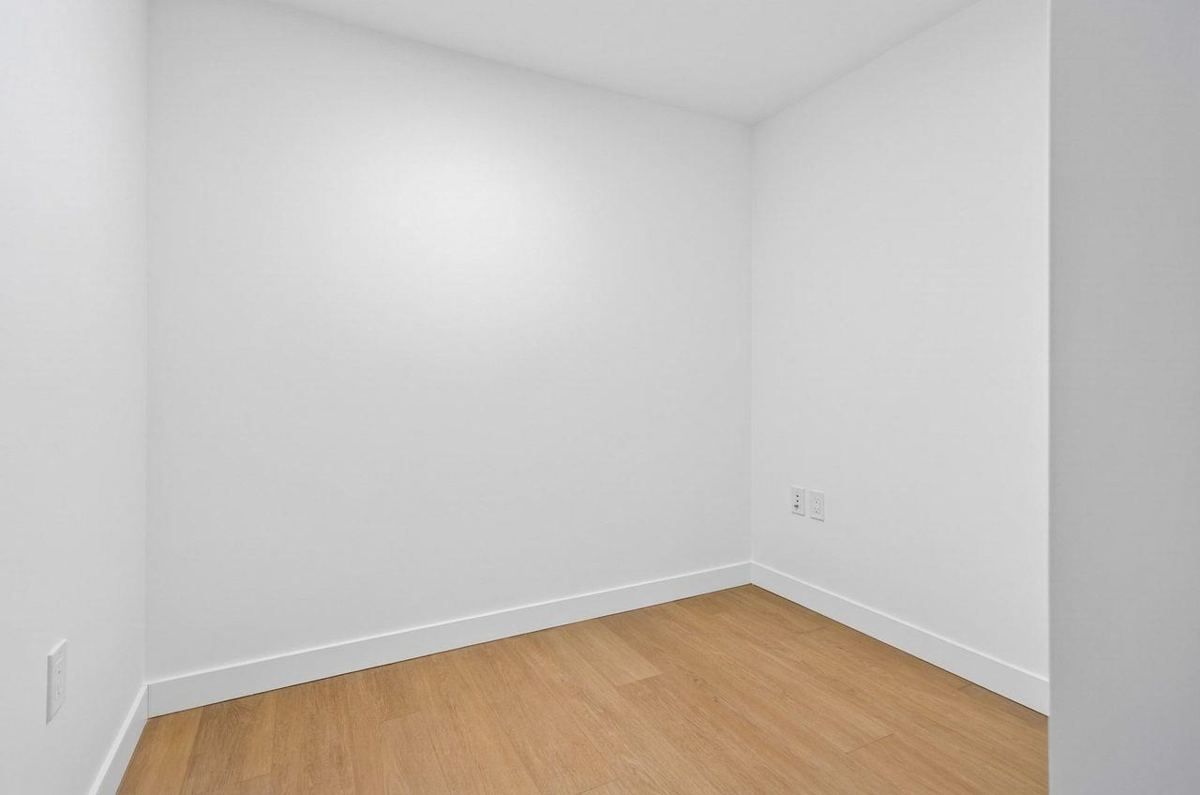 Backyard Photo of 1506 7683 Park Crescent, Burnaby, BC