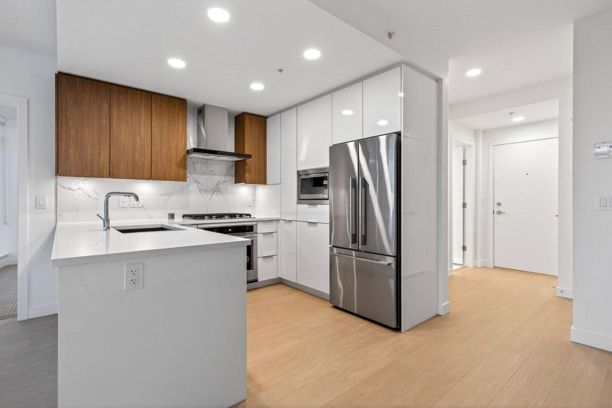 Basement Recreation Room Photo of 1506 7683 Park Crescent, Burnaby, BC