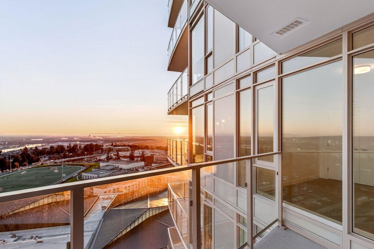 Bedroom 3 Photo of 1506 7683 Park Crescent, Burnaby, BC