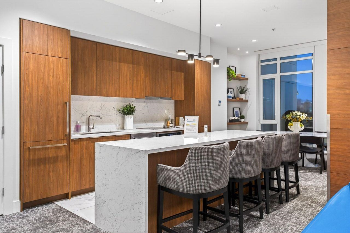 Swimming Pool Photo of 1506 7683 Park Crescent, Burnaby, BC