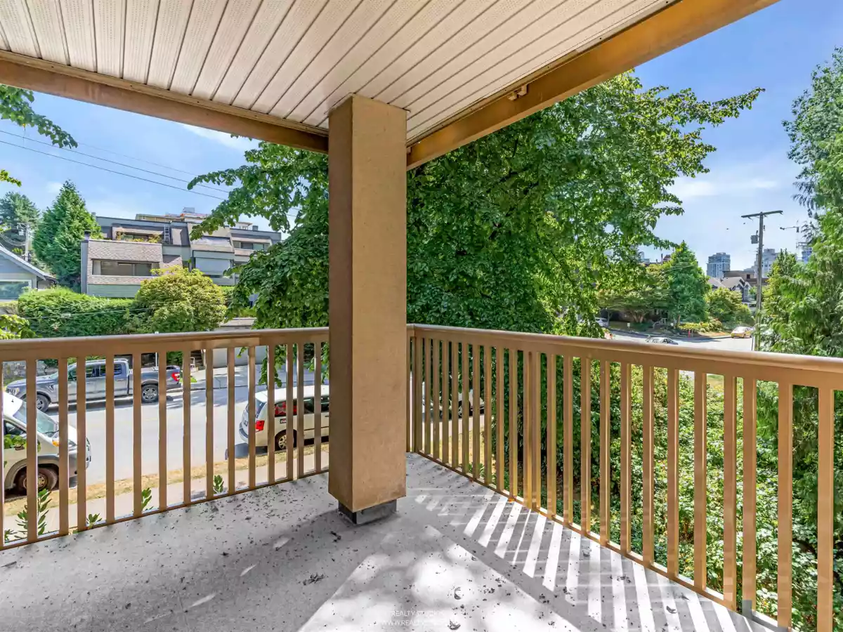 Bedroom 3 Photo of 413 2059 Chesterfield Avenue, North Vancouver, BC