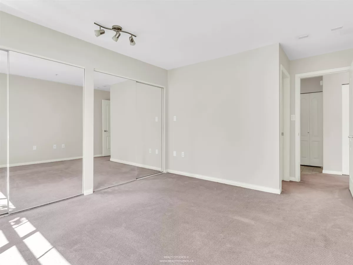 Office / Den Photo of 413 2059 Chesterfield Avenue, North Vancouver, BC