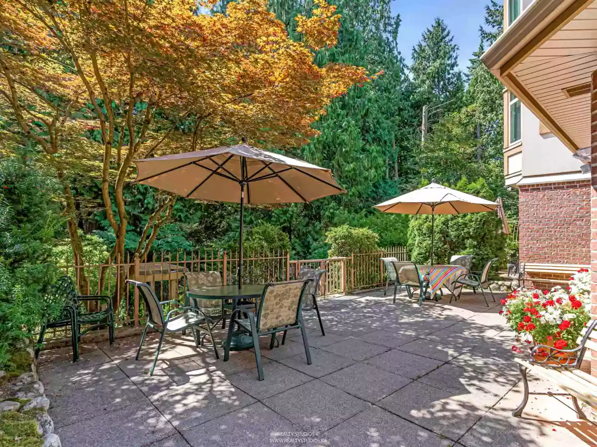 Outdoor Kitchen Photo of 413 2059 Chesterfield Avenue, North Vancouver, BC