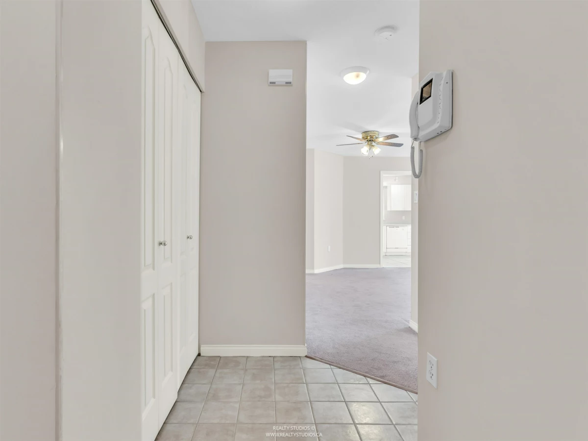 Outdoor Patio Photo of 413 2059 Chesterfield Avenue, North Vancouver, BC