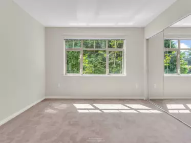 Loft / Bonus Room Photo of 413 2059 Chesterfield Avenue, North Vancouver, BC