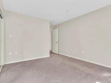 Powder Room Photo of 413 2059 Chesterfield Avenue, North Vancouver, BC