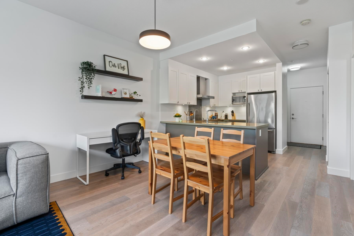 Breakfast Nook Photo of 416 3399 Noel Drive, Burnaby, BC
