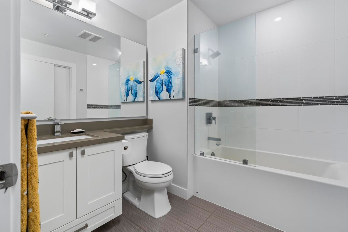Guest Bathroom Photo of 416 3399 Noel Drive, Burnaby, BC