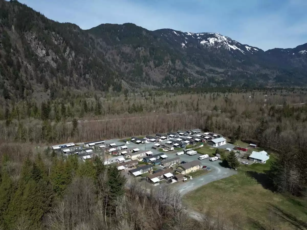 Outdoor Kitchen Photo of 21 59060 Lougheed Highway, Agassiz, BC