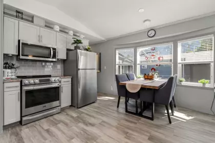 Kitchen Photo of 21 59060 Lougheed Highway, Agassiz, BC