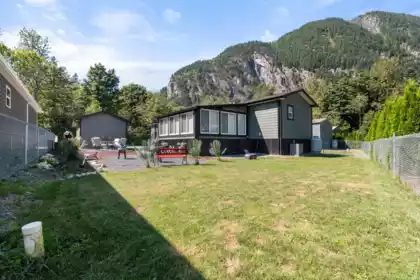 Outdoor Deck Photo of 21 59060 Lougheed Highway, Agassiz, BC