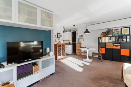 315 2012 Fullerton Avenue, North Vancouver, BC
