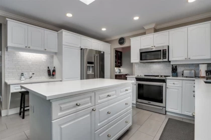 Walk-In Closet Photo of 1310 Harbour Drive, Coquitlam, BC