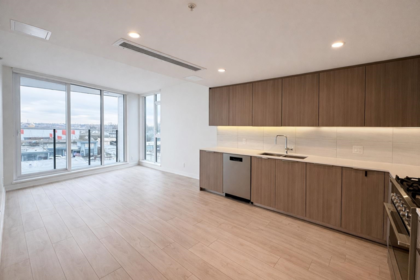 405 1401 Hunter Street, North Vancouver, BC