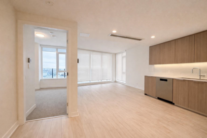 405 1401 Hunter Street, North Vancouver, BC