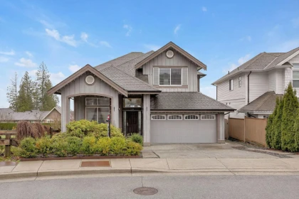 Garden / Landscaping Photo of 1310 Fifeshire Street, Coquitlam, BC
