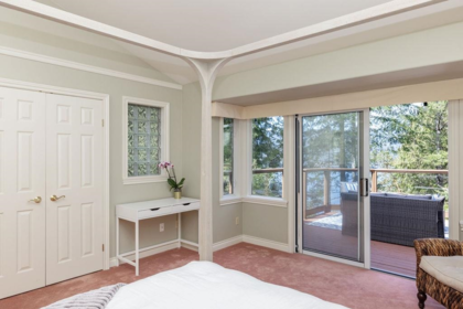 Entry Foyer Photo of 5864 Skookumchuk Road, Sechelt, BC