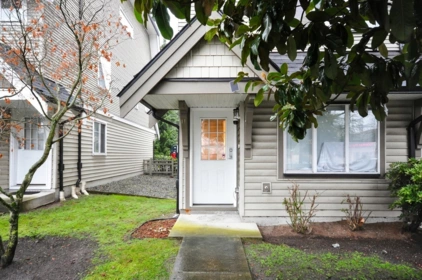 11 15871 85 Avenue, Surrey, BC, Surrey — Townhouse for sale