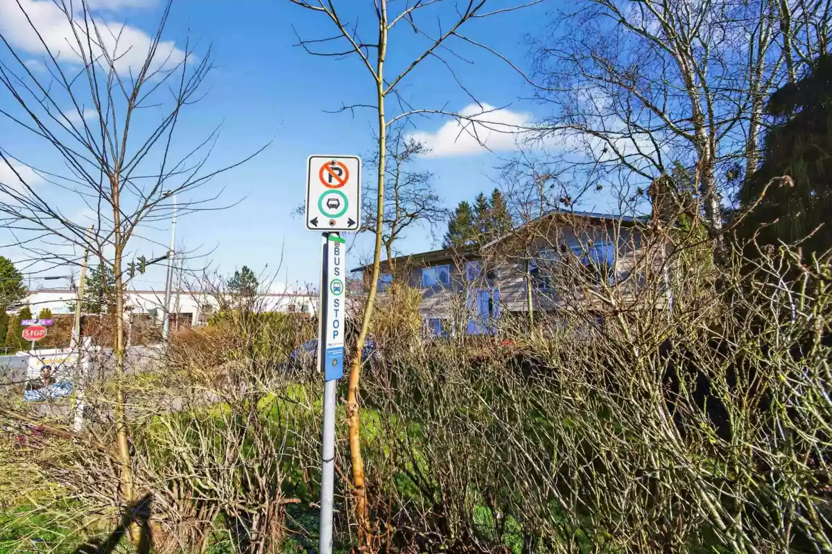 Dining Area Photo of 3190 Babich Street, Abbotsford, BC