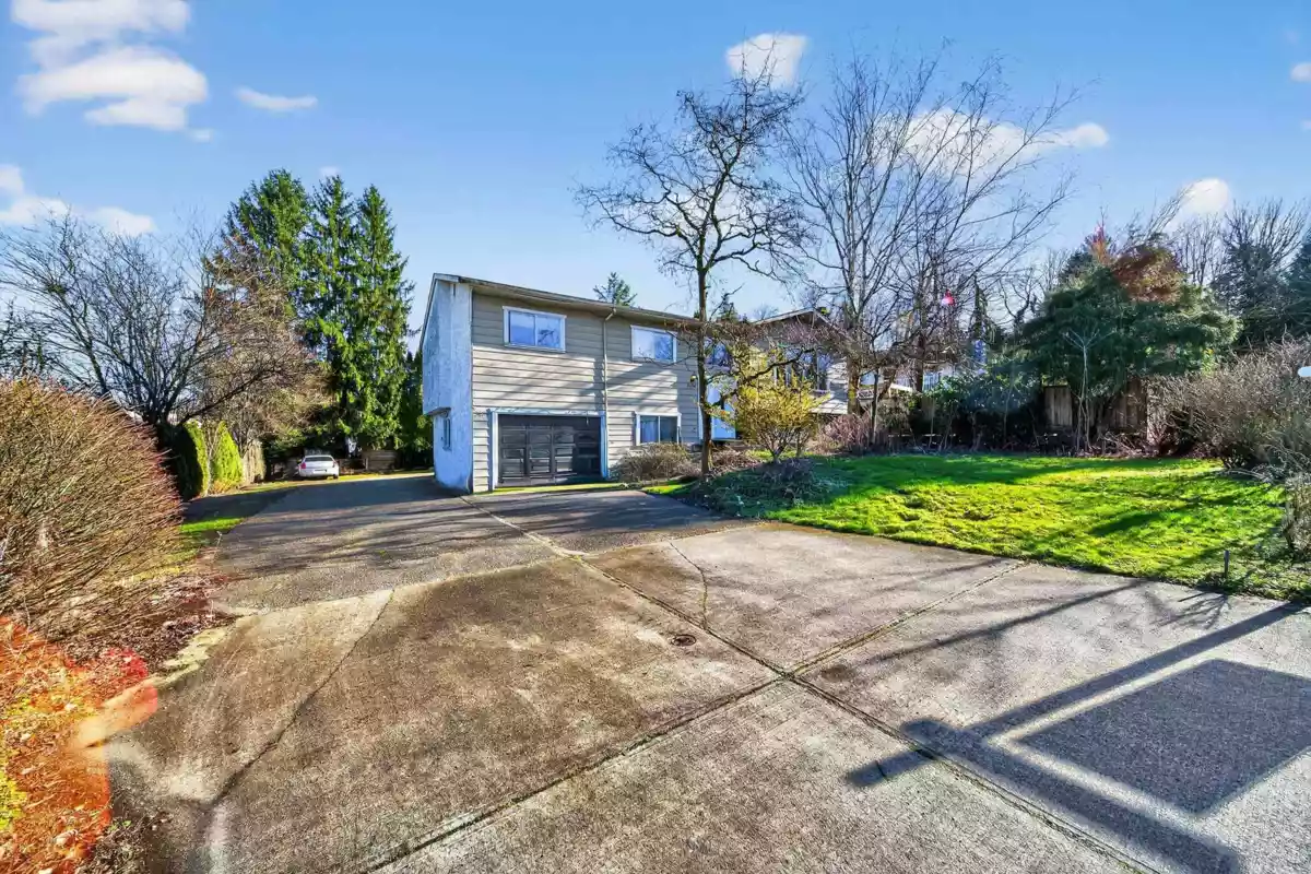 Family Room Photo of 3190 Babich Street, Abbotsford, BC
