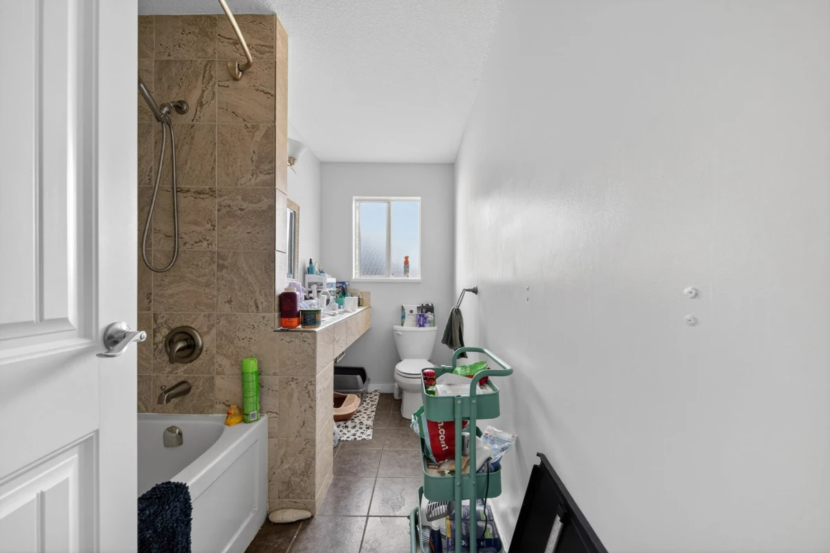 Powder Room Photo of 3190 Babich Street, Abbotsford, BC